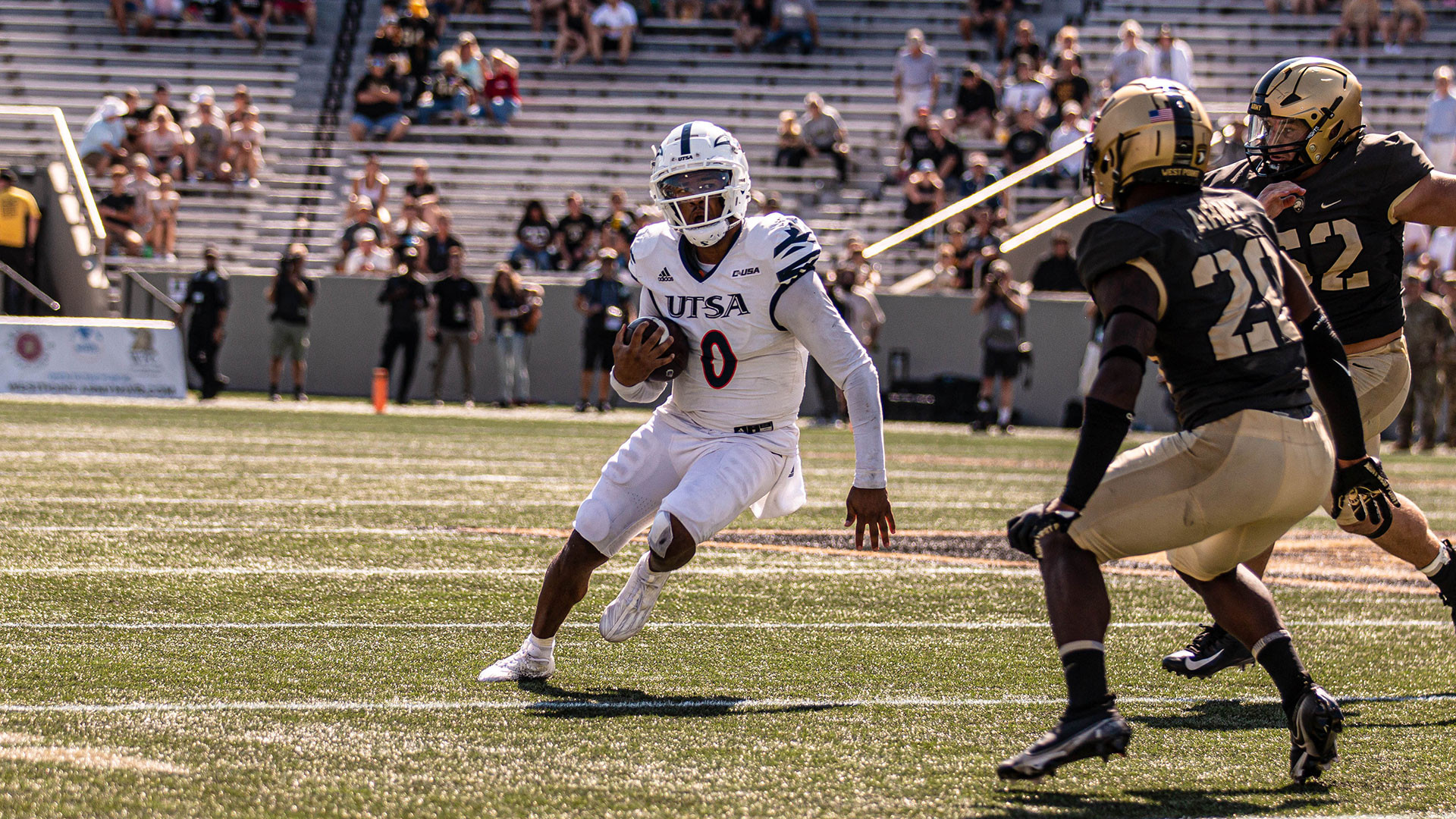 Football - Army West Point