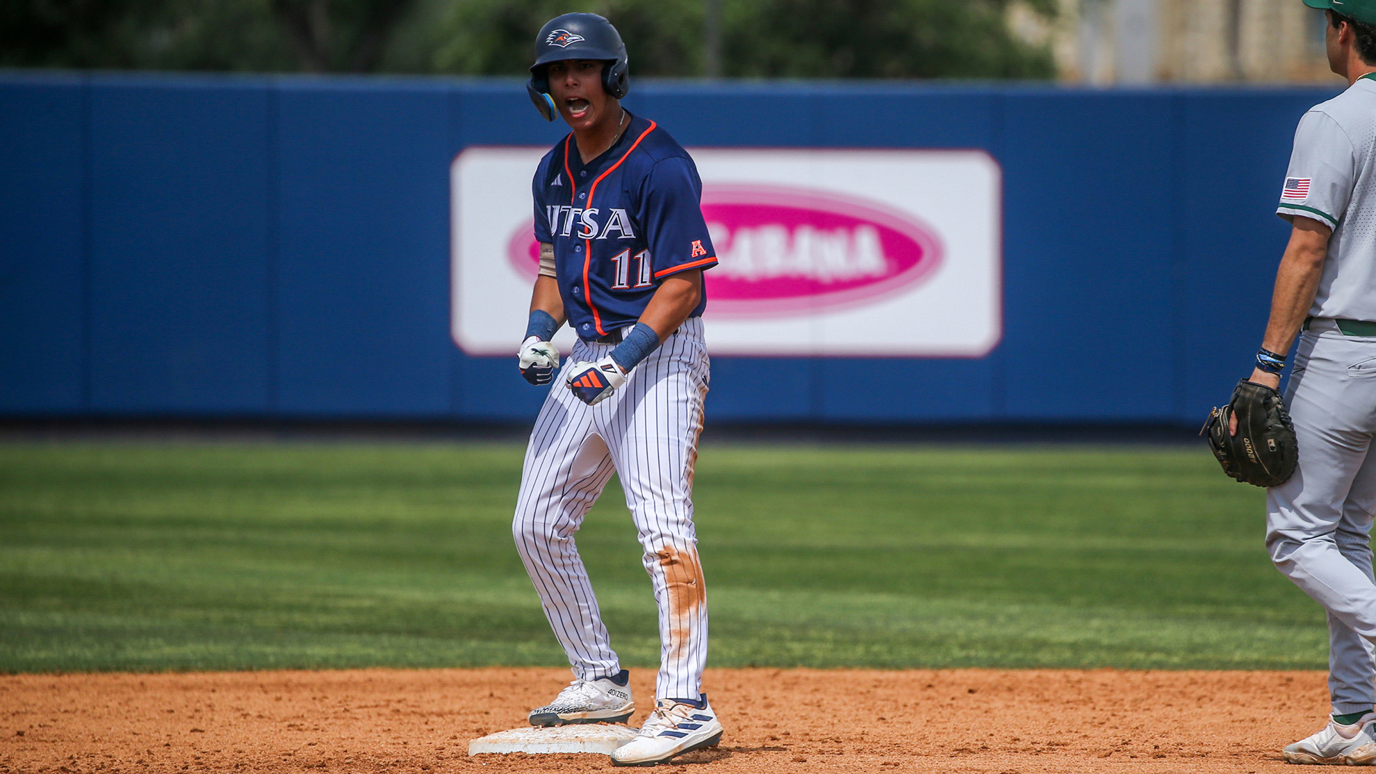 UTSA head to Blue Bell Park for midweek battle with No. 3 Texas