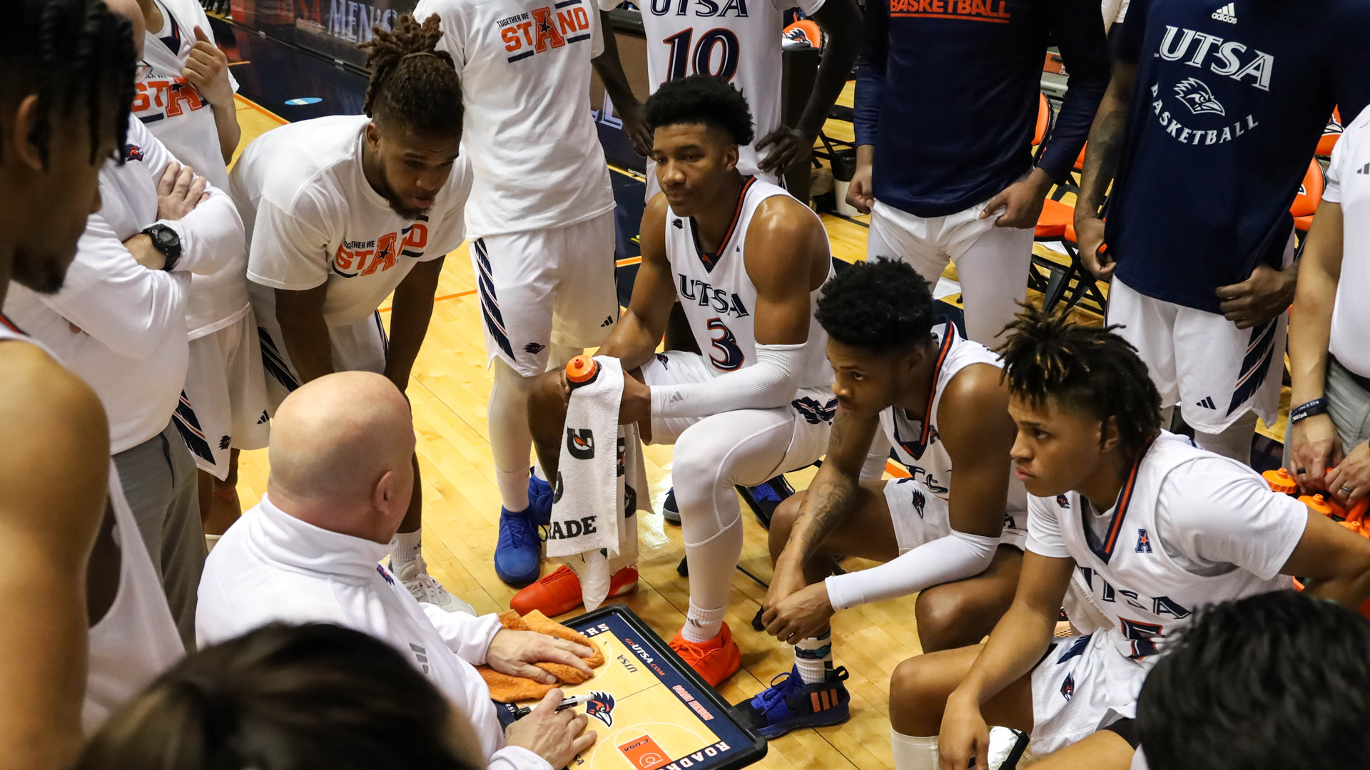 Utsa Rally Second half rally not enough for Roadrunners vs. Pirates - UTSA ...