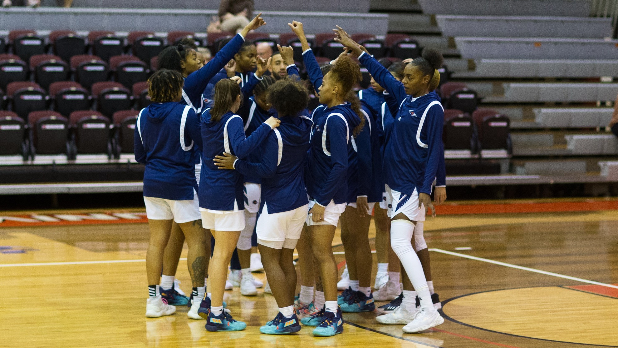 UIW Slips Past UTSA in the Closing Moments