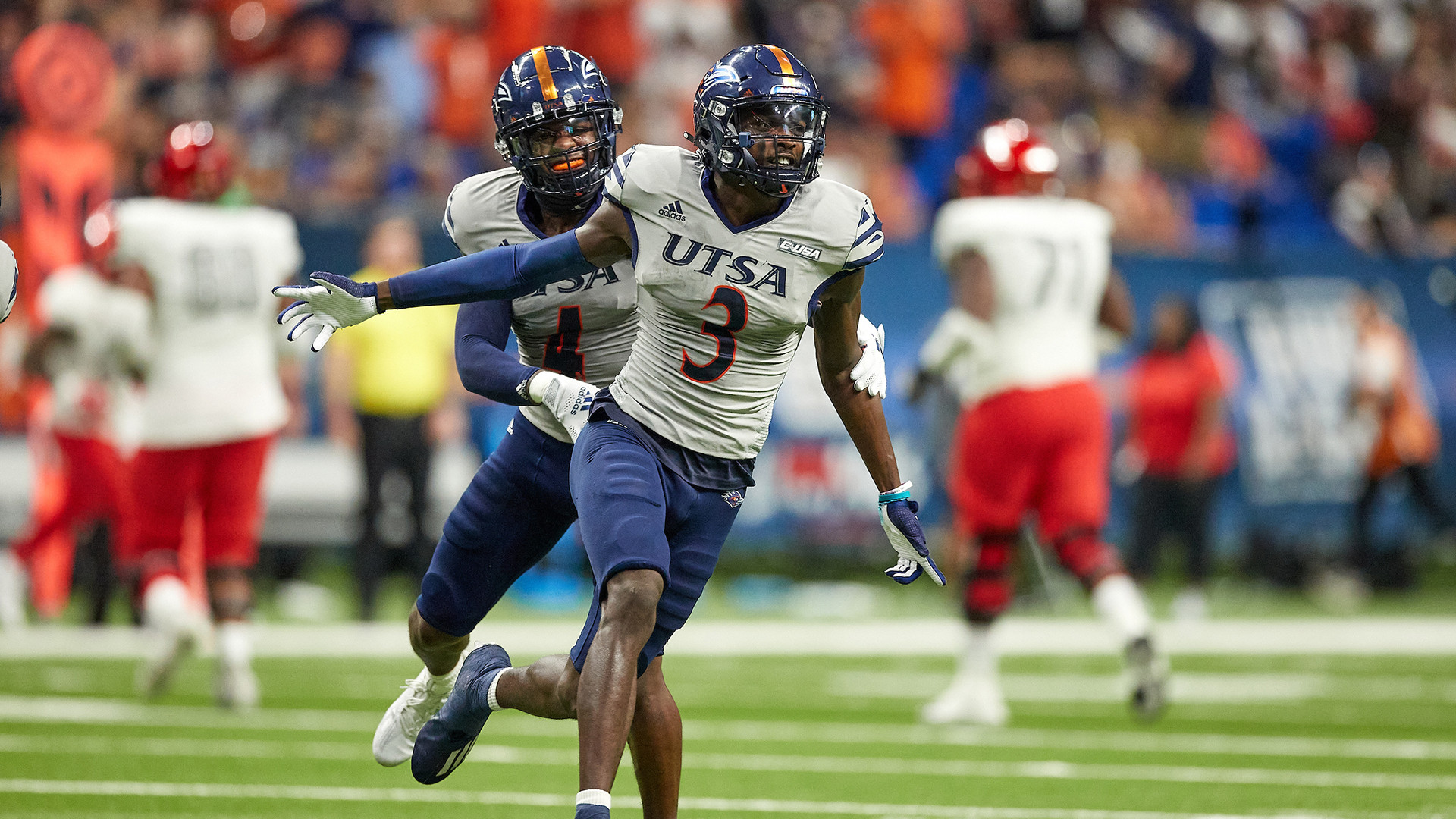 Baylor Announces Black-Green-Black Uniforms for UTSA