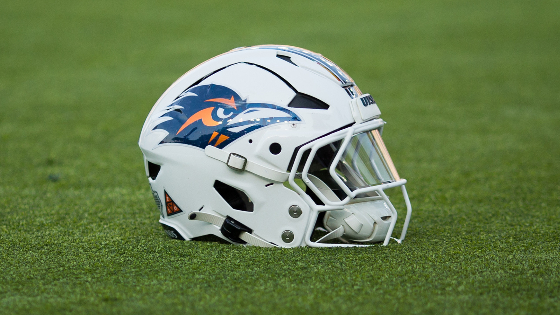 Eleven Roadrunners land on Phil Steele Preseason All-Conference Team - UTSA Athletics - Official Athletics Website Eleven Roadrunners land on Phil Steele Preseason All-Conference Team - UTSA Athletics - Official Athletics Website