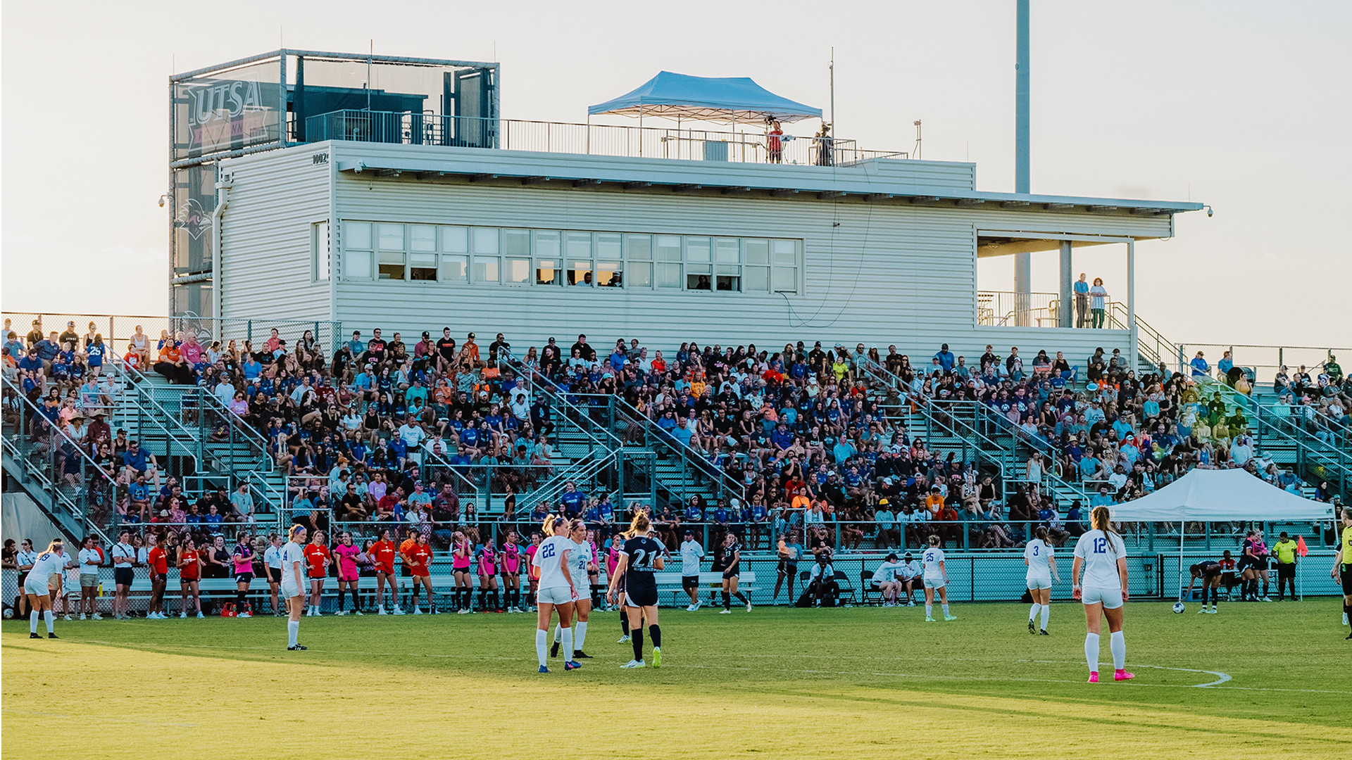 Dade, Alvarez, Hillyer on American Preseason Soccer Watch List – UTSA Athletics