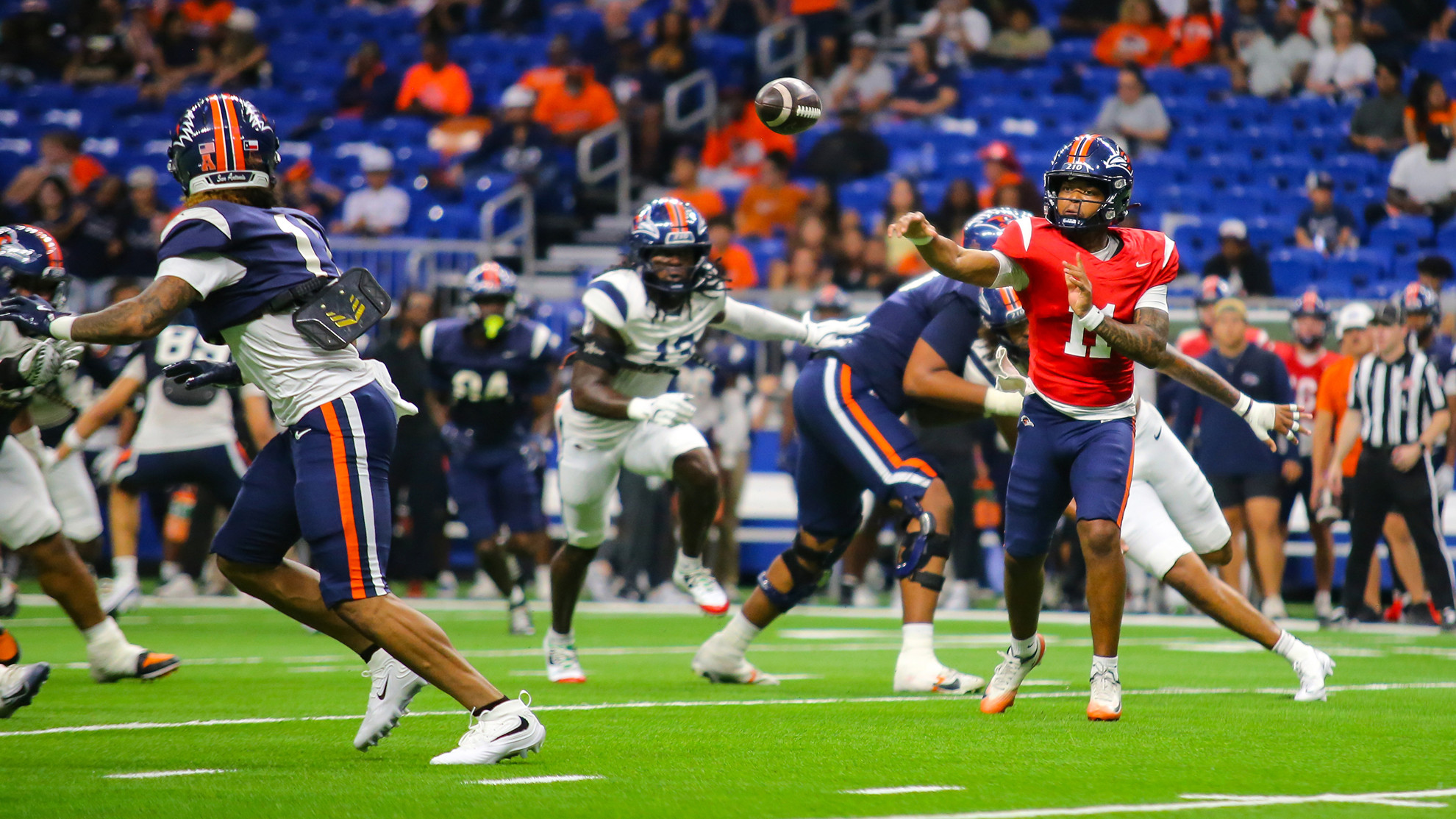トップス UTSUTA UTSA Spring Game ends in 7-7 deadlock - UTSA Athletics - Official