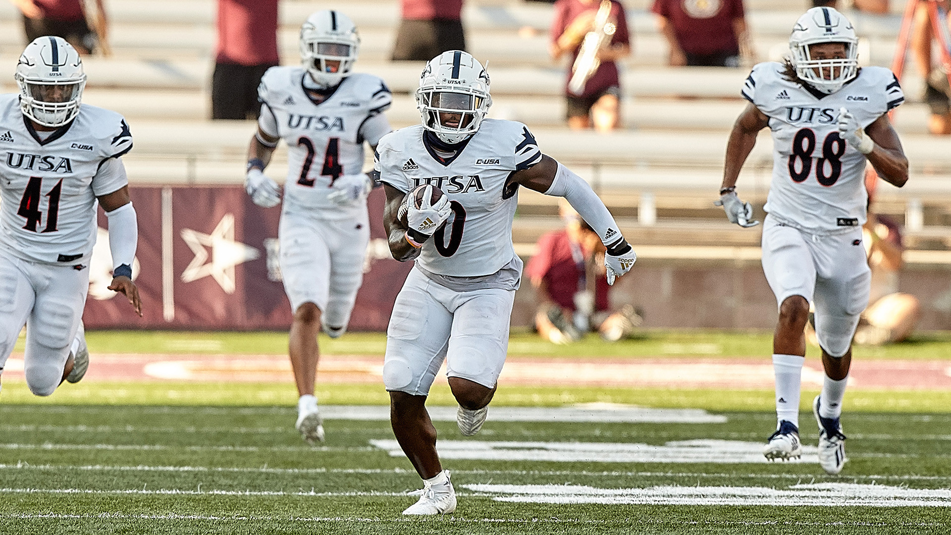 Moore, Wisdom land on Bronko Nagurski Watch List - UTSA Athletics -  Official Athletics Website