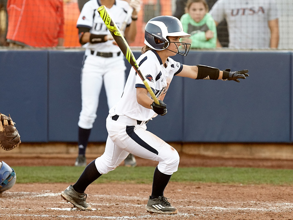 Utsa Rally UTSA rally falls short in 8-6 loss to Texas A&M-Corpus Christi on ...