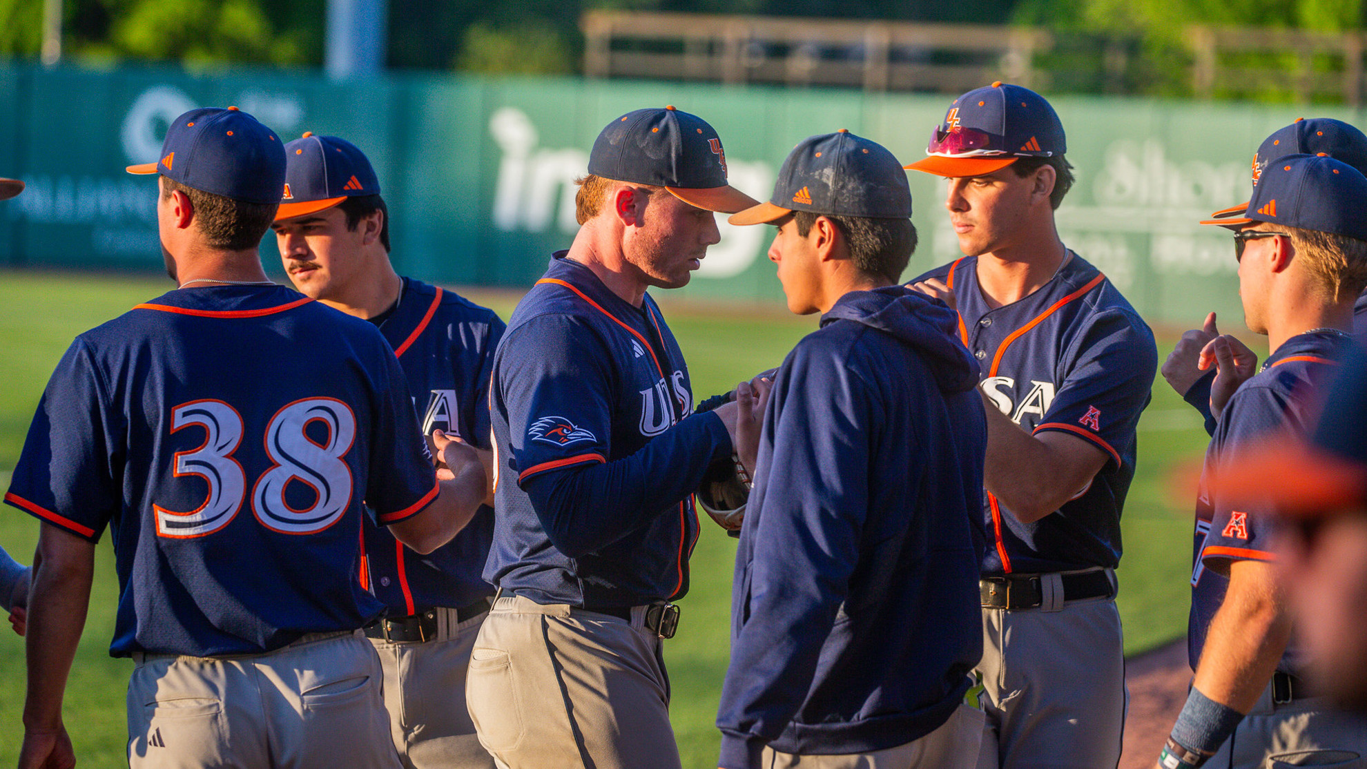 UTSA head to Blue Bell Park for midweek battle with No. 3 Texas