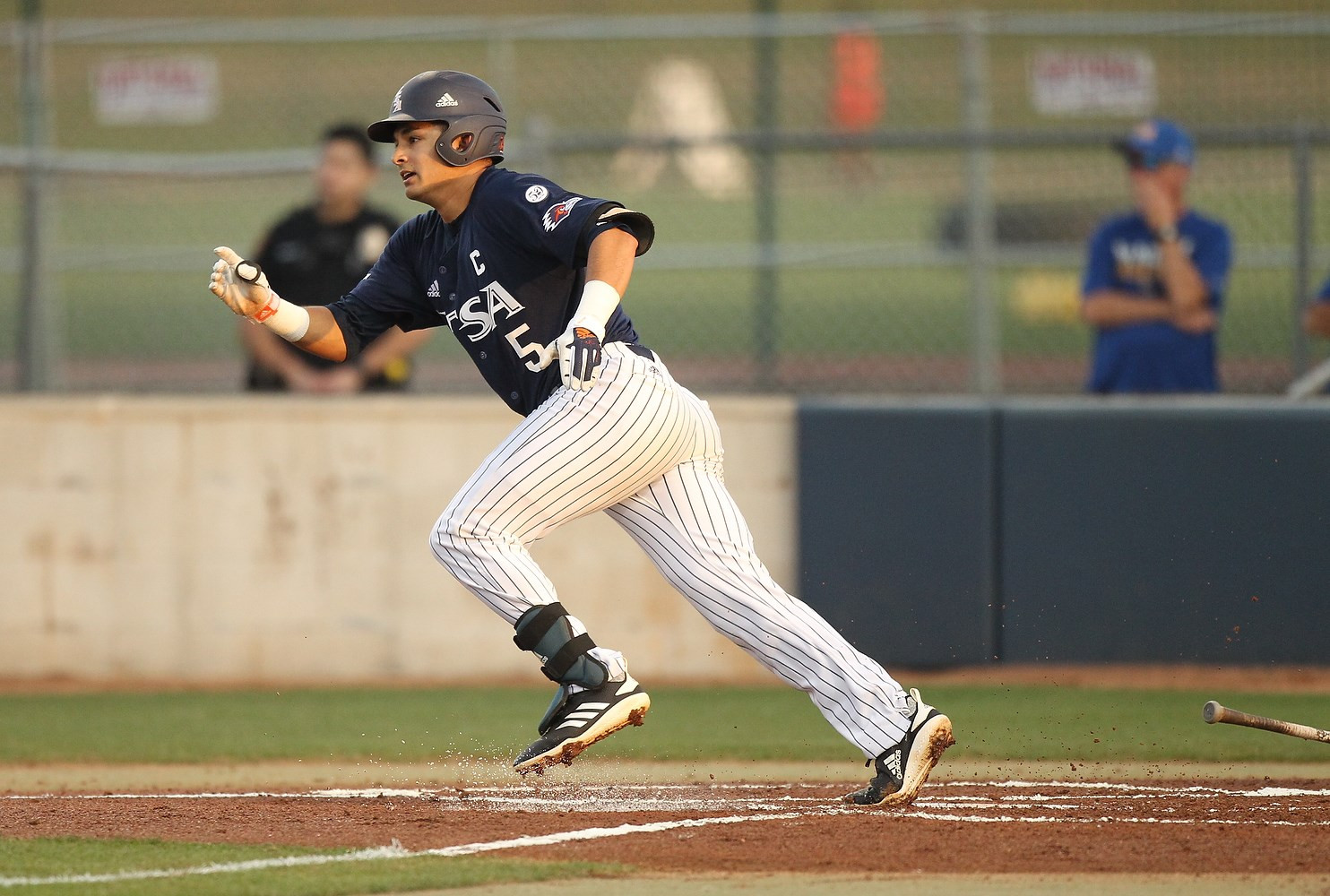 Baseball Loses Close One to Crosstown Rivals - University of the Incarnate  Word Athletics