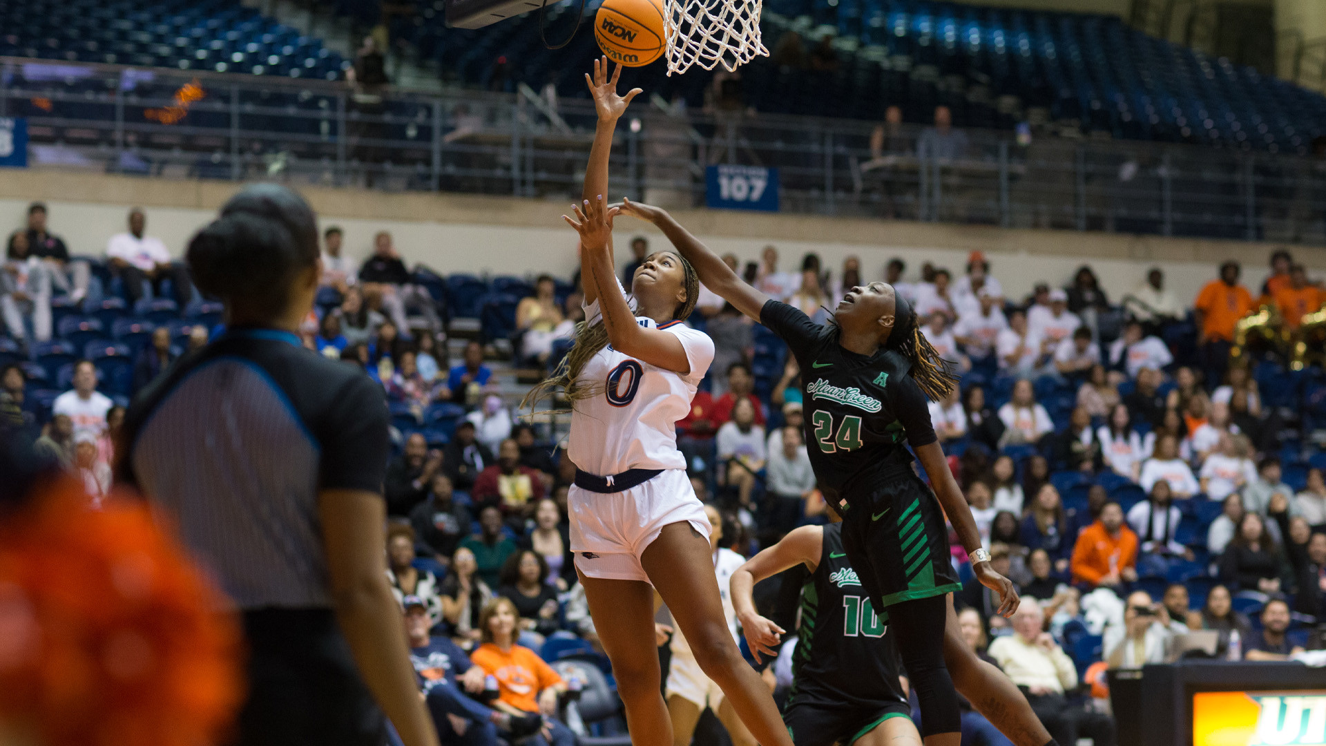 UTSA knocks off first-place North Texas, 75-67 in overtime showdown ...